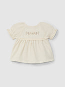 Blouse and shorts set with embroidery and lace details