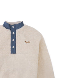 Nicky Sherpa Pullover with Half-Placket and Chest Dachshund Embroidery (Offwhite)