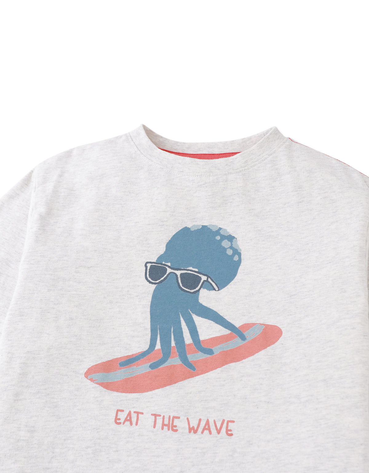 Oruo Surfing Octopus Relaxed-Fit Graphic Tee