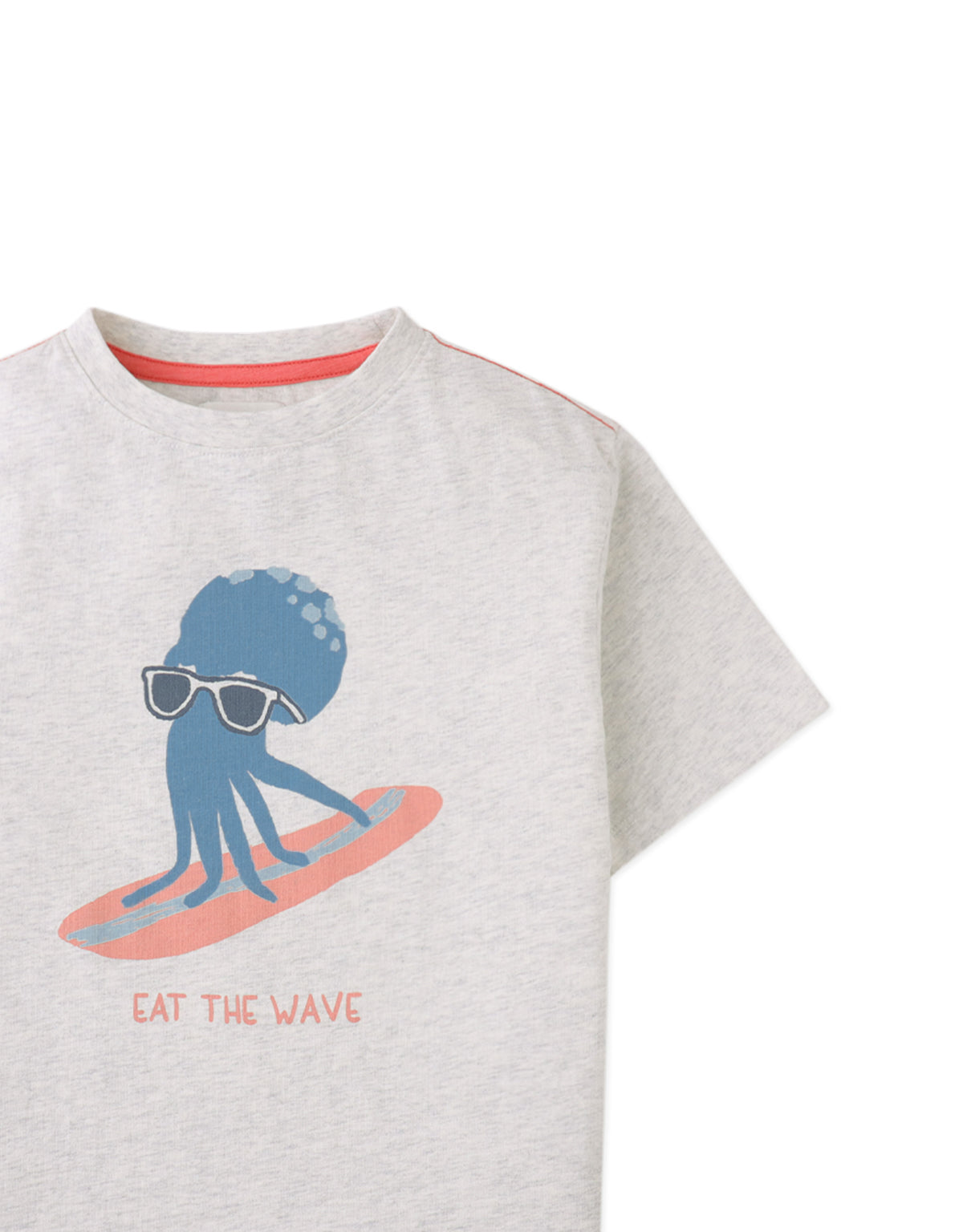 Oruo Surfing Octopus Relaxed-Fit Graphic Tee
