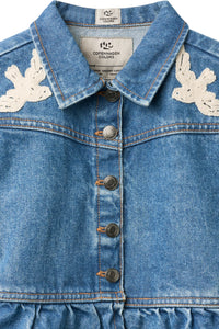 DENIM FRILL JACKET W. CROCHET DOVES