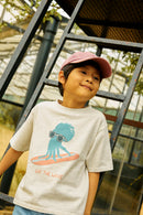 Oruo Surfing Octopus Relaxed-Fit Graphic Tee