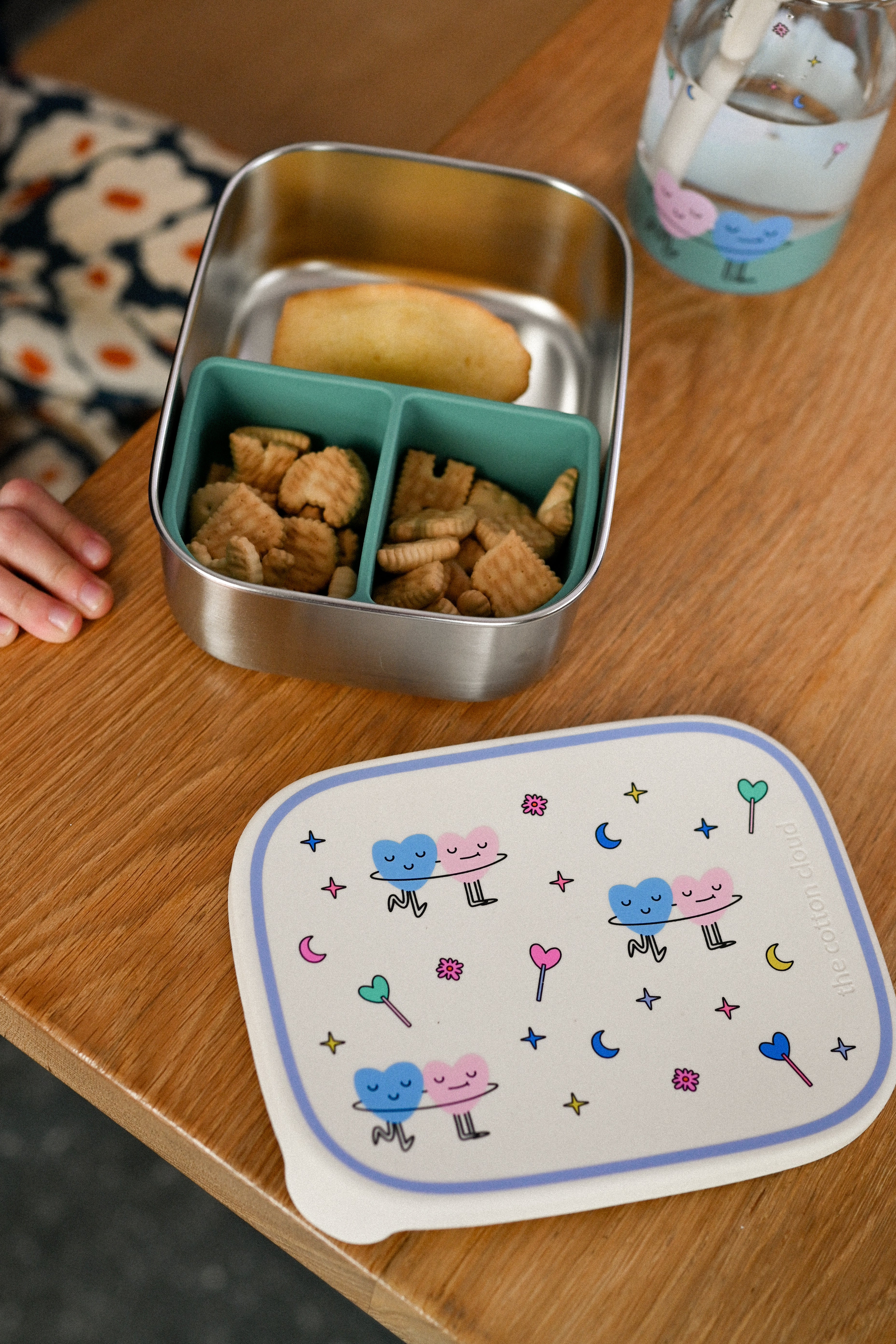 Stainless Steel Lunchbox Dancing Hearts